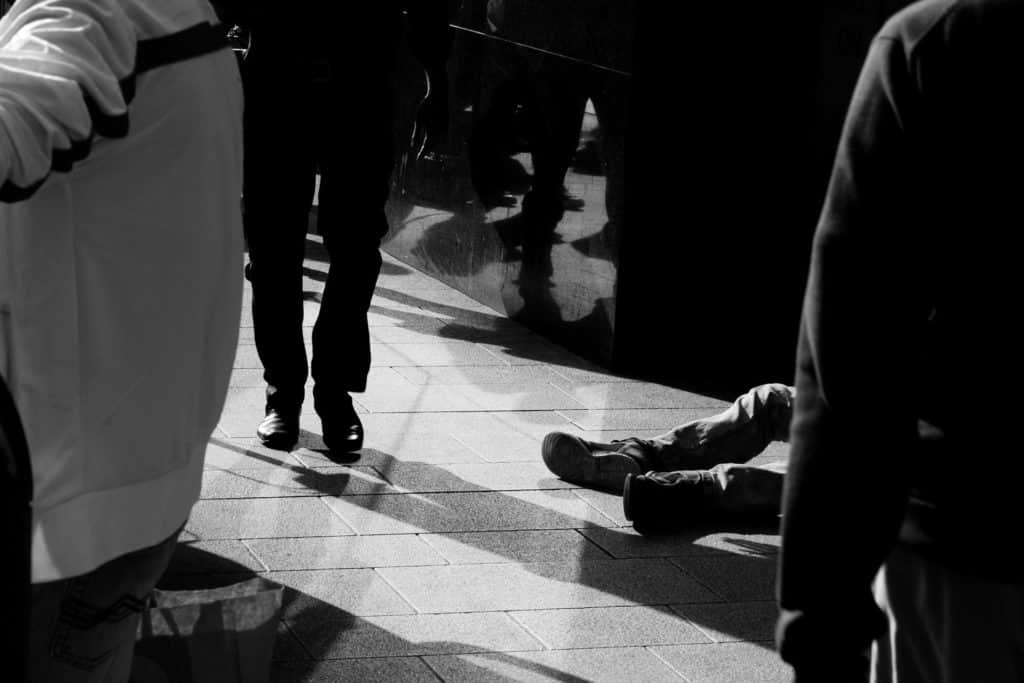 pauvrete solitude homeless-212591_1920