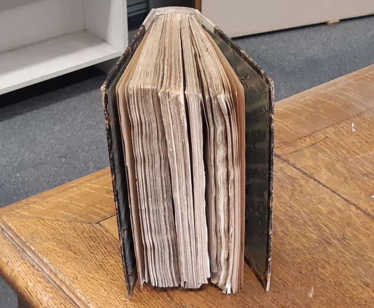Un trésor redécouvert à la bibliothèque du Centre Sèvres