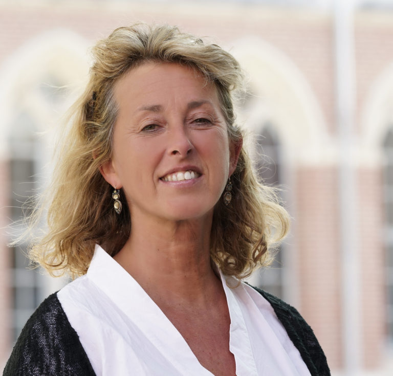 Sophie IZOARD