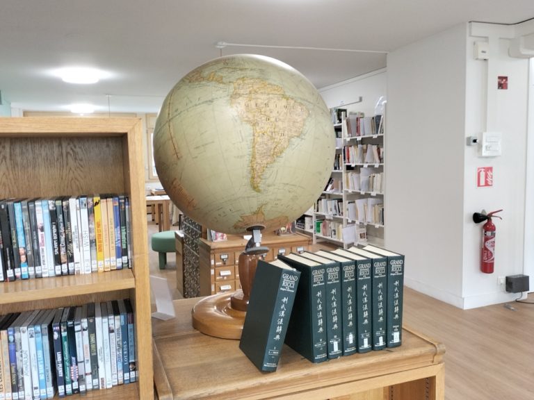 Chine Plurielle : Dialogue autour de la traduction et de l’interprétation du chinois, à partir des dictionnaires Ricci de la langue chinoise